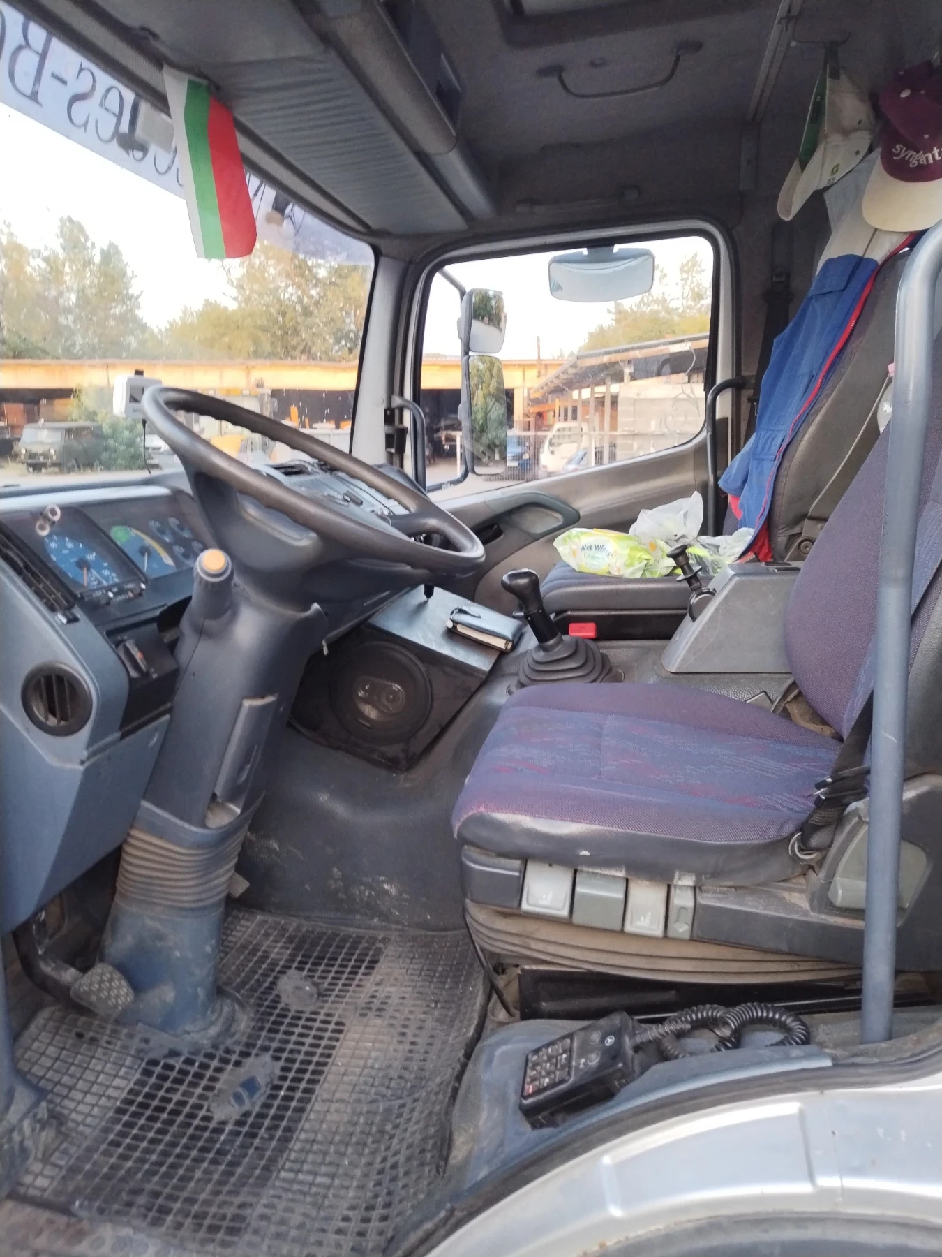 Mercedes-Benz 1114 2бр. Камиони.11990кг. , снимка 9 - Камиони - 54994060