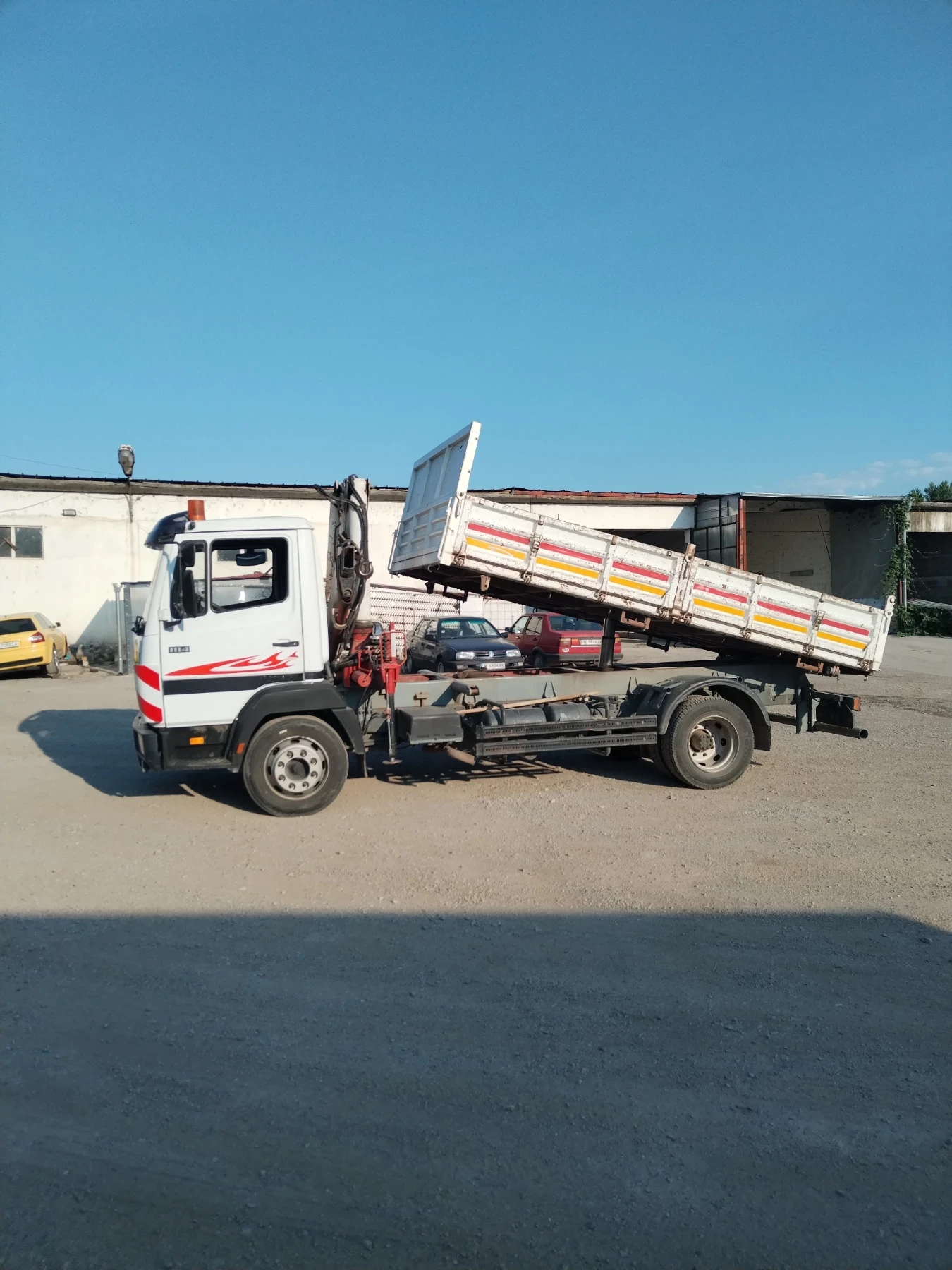 Mercedes-Benz 1114 2бр. Камиони.11990кг. , снимка 6 - Камиони - 54994060