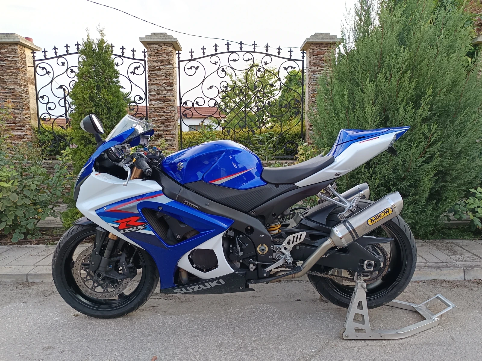 Suzuki Gsxr 1000 k8 - изображение 5