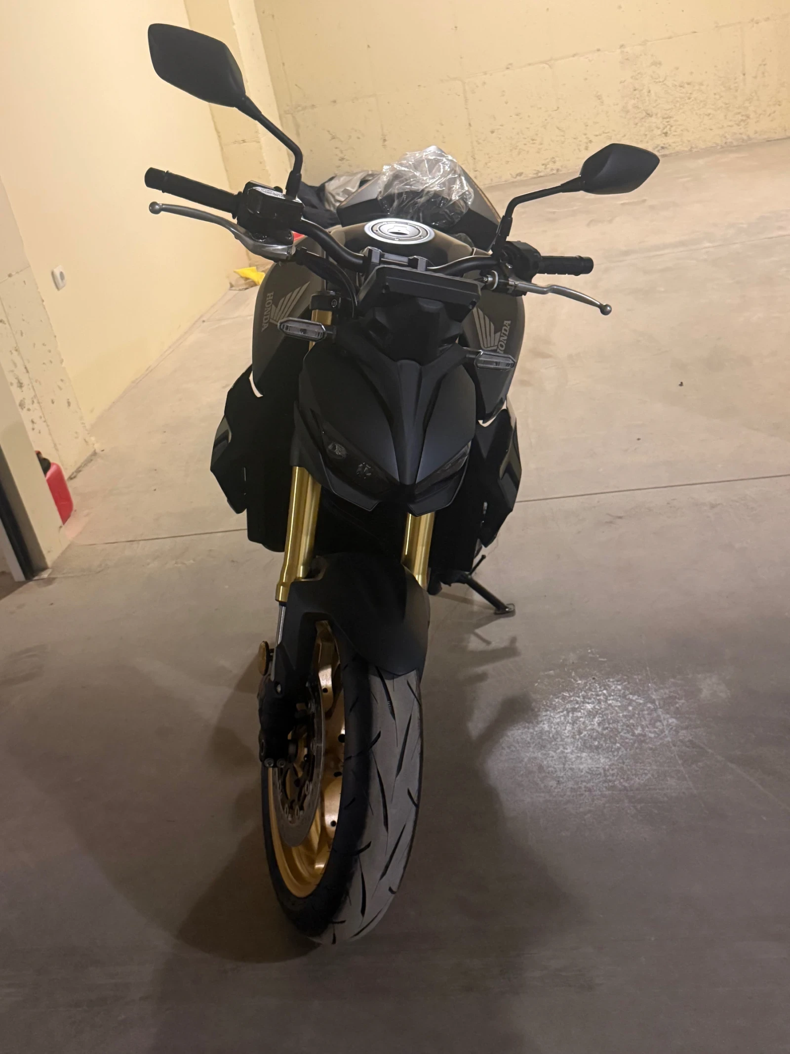 Honda Hornet, снимка 2 - Мотоциклети и мототехника - 55672711