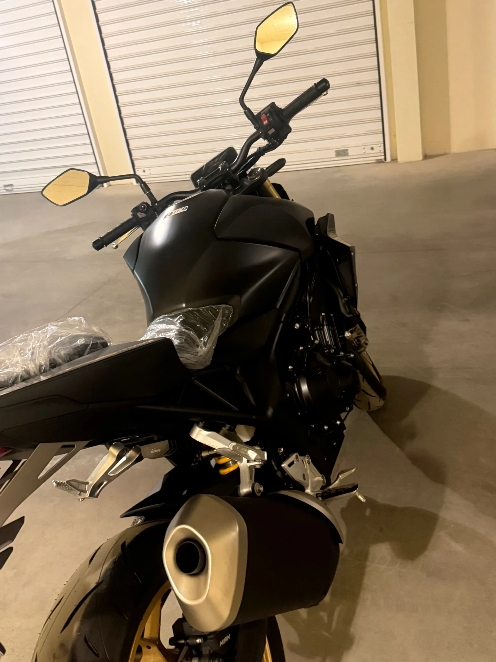 Honda Hornet, снимка 6 - Мотоциклети и мототехника - 55672711