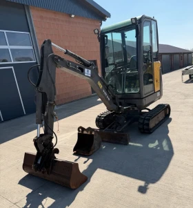 Багер Volvo EC18C, снимка 5