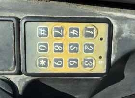 Багер Volvo EC18C, снимка 9
