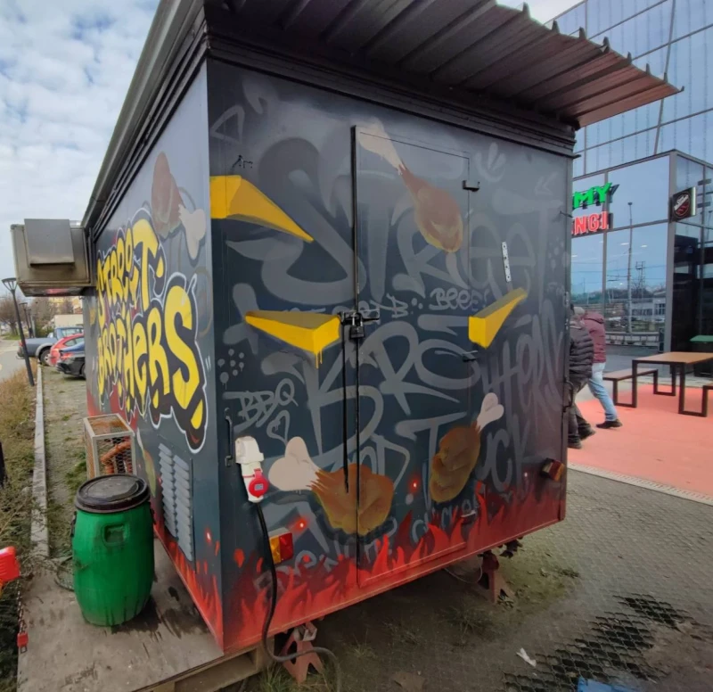 Каравана Adria, снимка 8 - Каравани и кемпери - 52369994