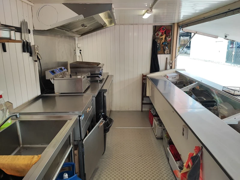 Каравана Adria, снимка 3 - Каравани и кемпери - 52369994