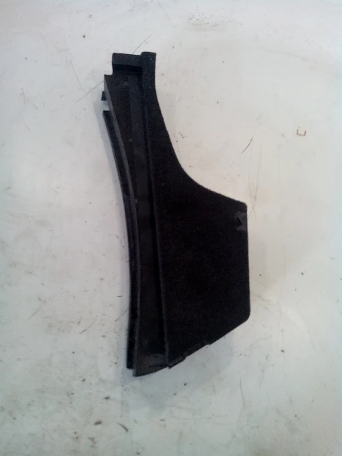 стиропор за багажник (рез.гума) за Субару Аутбек, снимка 1 - Части - 49082387