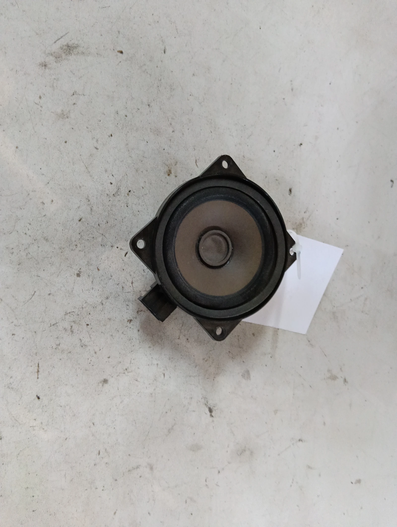предна тонколона табло CANTON 3V0035411E Skoda Superb
