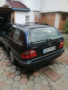 Mercedes-Benz E 200 kompessor, снимка 3