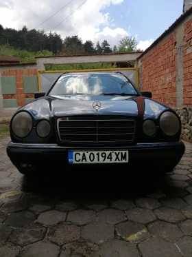 Mercedes-Benz E 200 kompessor, снимка 1