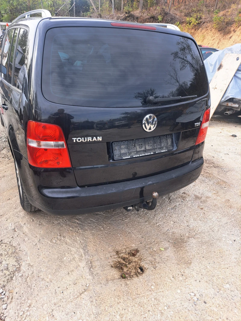 VW Touran  DSG Автоматик, снимка 3 - Автомобили и джипове - 42935998