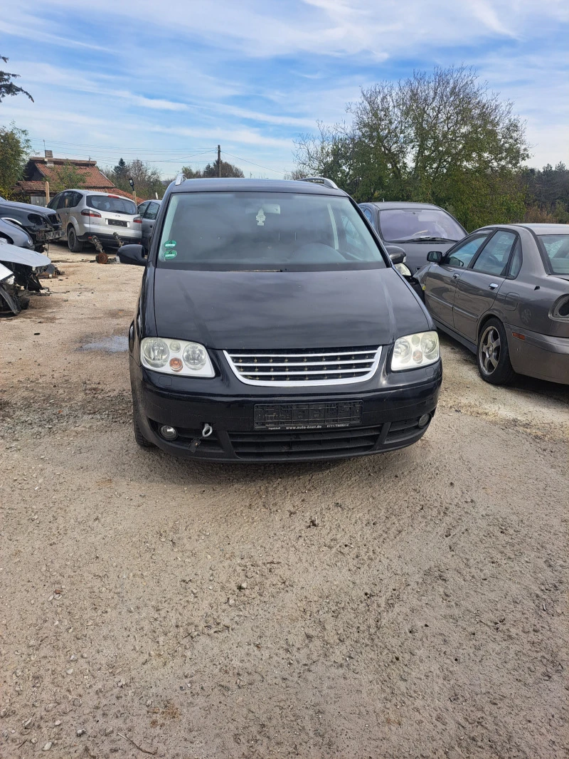 VW Touran  DSG Автоматик, снимка 8 - Автомобили и джипове - 42935998