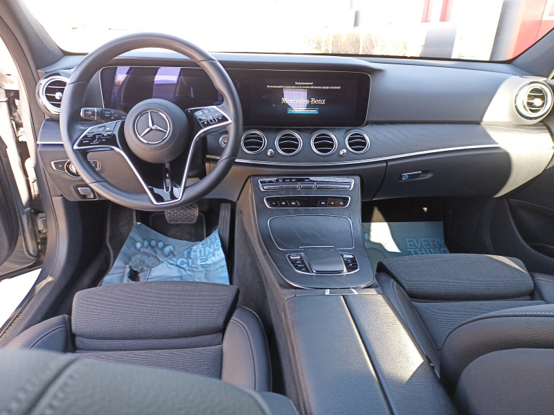Mercedes-Benz E 200 i  Avantgarde *8900km , снимка 11 - Автомобили и джипове - 43771741