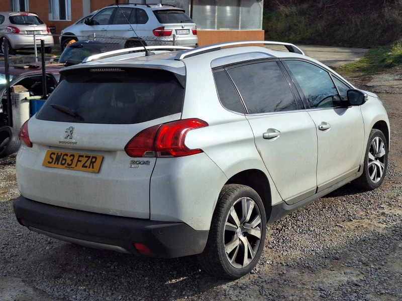 Peugeot 2008 1.6 120Blue Hdi, снимка 4 - Автомобили и джипове - 45171752