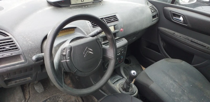 Citroen C4 1.4, снимка 3 - Автомобили и джипове - 44822076