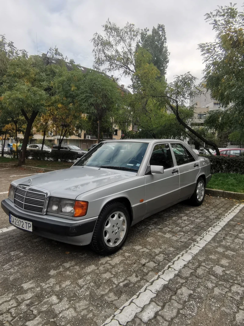 Mercedes-Benz 190 2.0 , снимка 1 - Автомобили и джипове - 47481722