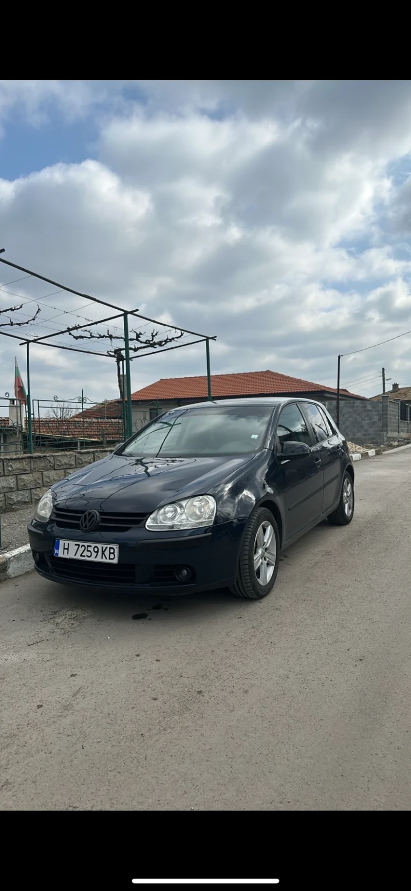 VW Golf, снимка 1 - Автомобили и джипове - 47523136