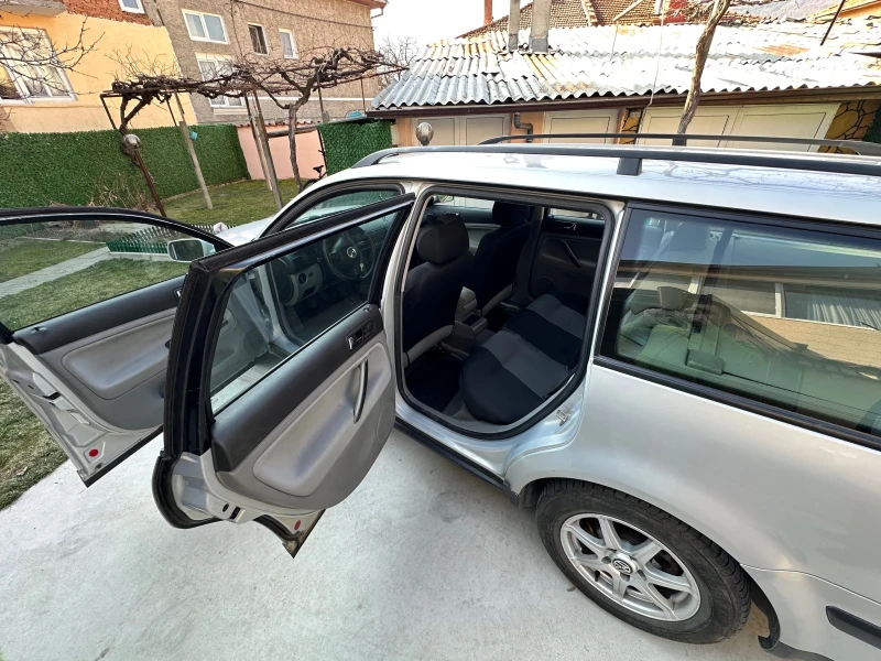 VW Passat, снимка 8 - Автомобили и джипове - 49242438