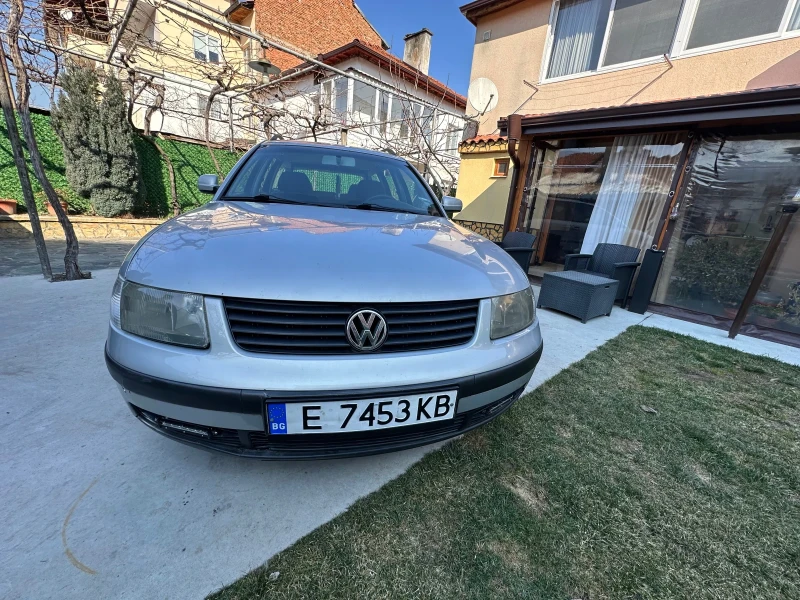 VW Passat, снимка 4 - Автомобили и джипове - 49242438