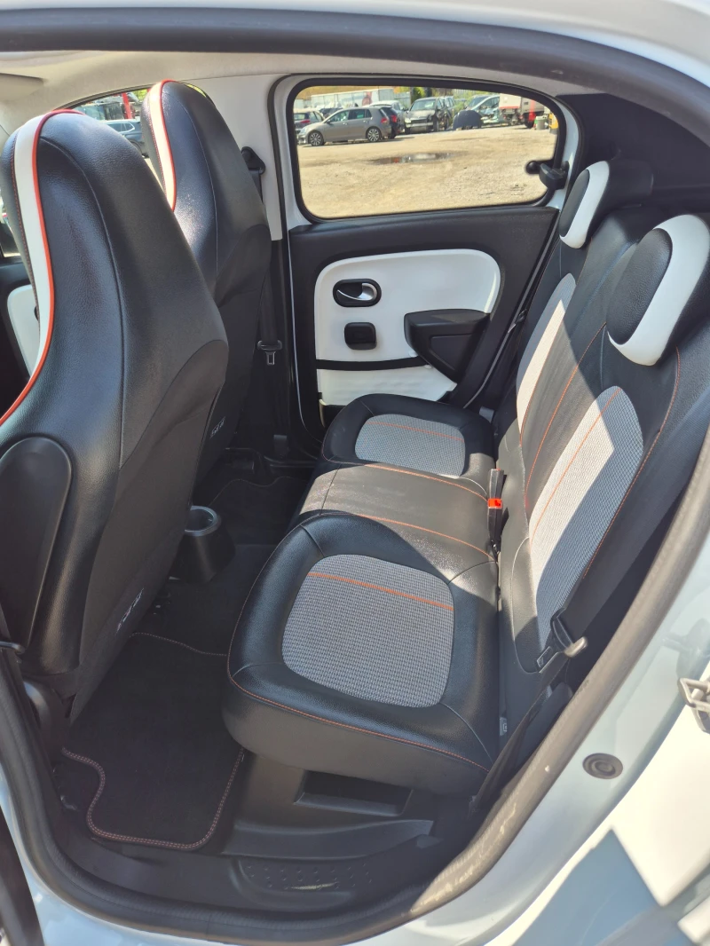 Renault Twingo 1.0 SCe/13K KM/VIBES/GERMANY, снимка 14 - Автомобили и джипове - 51274850