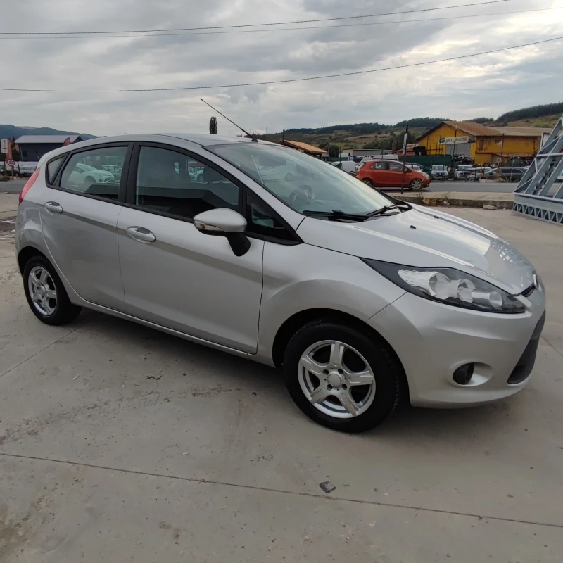 Ford Fiesta 1.25i* KLIMATIK* 130хкм* , снимка 4 - Автомобили и джипове - 51837953