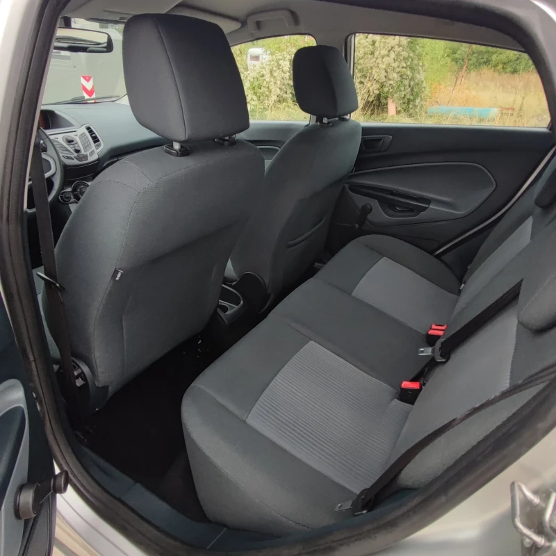 Ford Fiesta 1.25i* KLIMATIK* 130хкм* , снимка 13 - Автомобили и джипове - 51837953