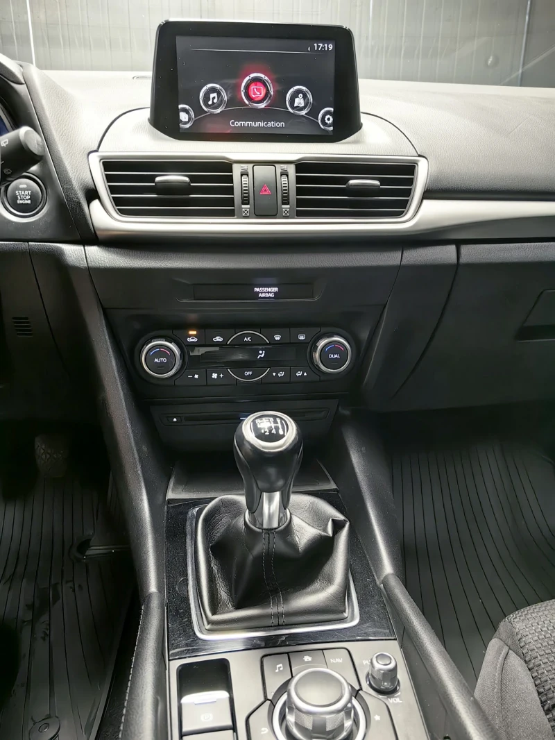 Mazda 3 1.5d* НАВИ* EURO6* КЛИМА* ТЕМПОМАТ* 129000КМ* КАТО, снимка 13 - Автомобили и джипове - 51955734