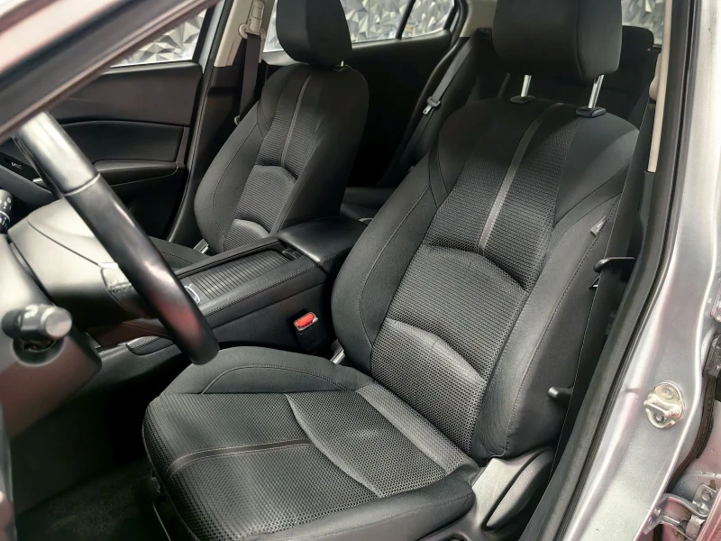 Mazda 3 1.5d* НАВИ* EURO6* КЛИМА* ТЕМПОМАТ* 129000КМ* КАТО, снимка 11 - Автомобили и джипове - 51955734