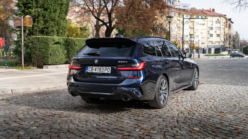 BMW 330 e , снимка 6 - Автомобили и джипове - 52546066