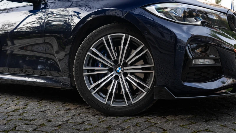 BMW 330 e , снимка 11 - Автомобили и джипове - 52546066