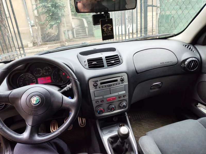 Alfa Romeo 147 JTDm, снимка 6 - Автомобили и джипове - 52894587