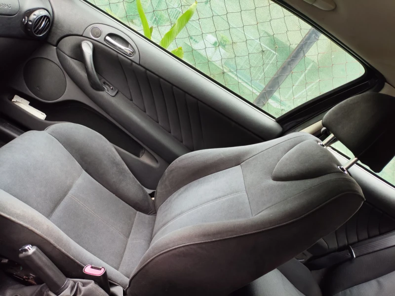 Alfa Romeo 147 JTDm, снимка 8 - Автомобили и джипове - 52894587