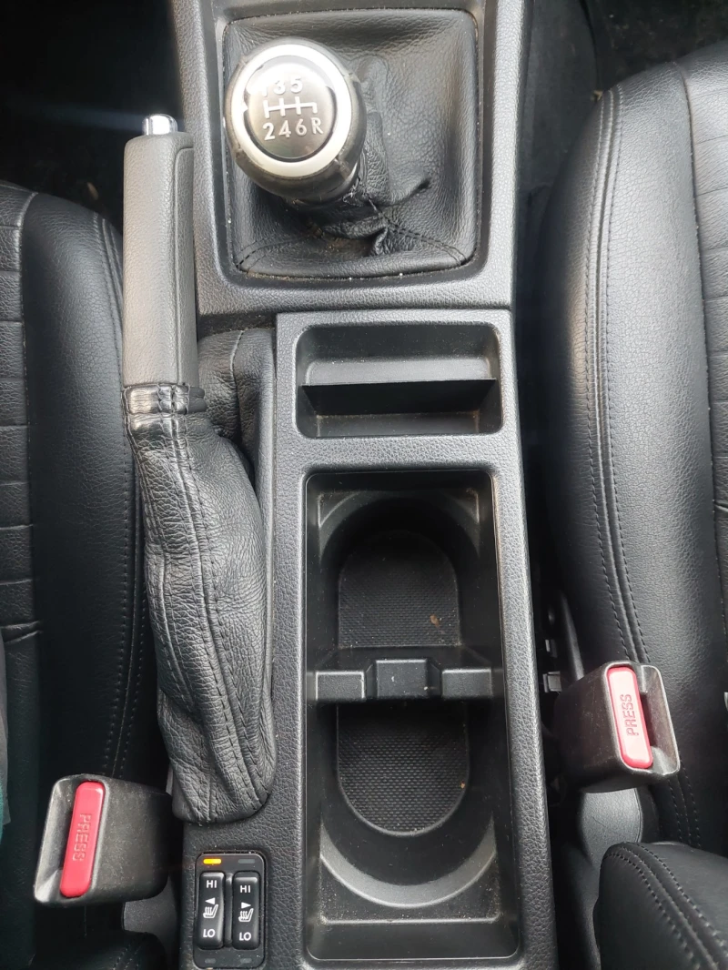 Subaru XV, снимка 8 - Автомобили и джипове - 53035974