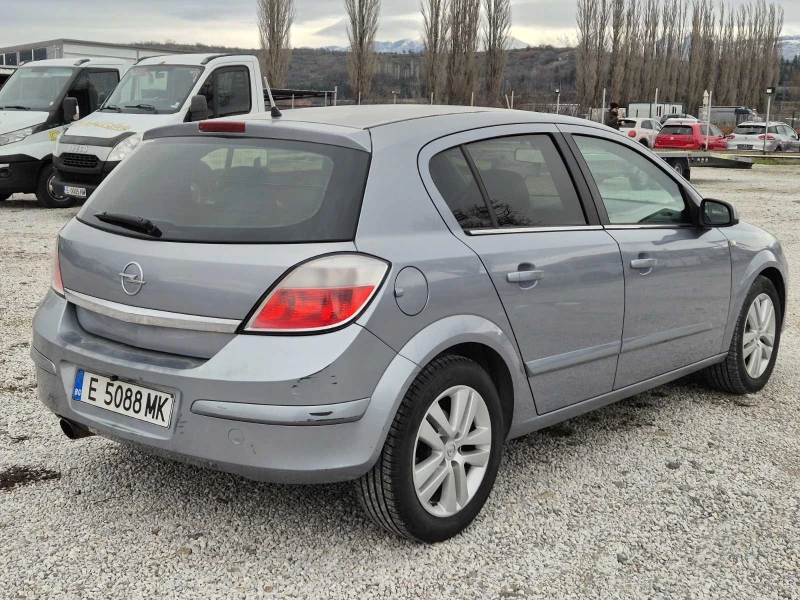 Opel Astra 1, 9 CDTI 120ps., снимка 6 - Автомобили и джипове - 53045355