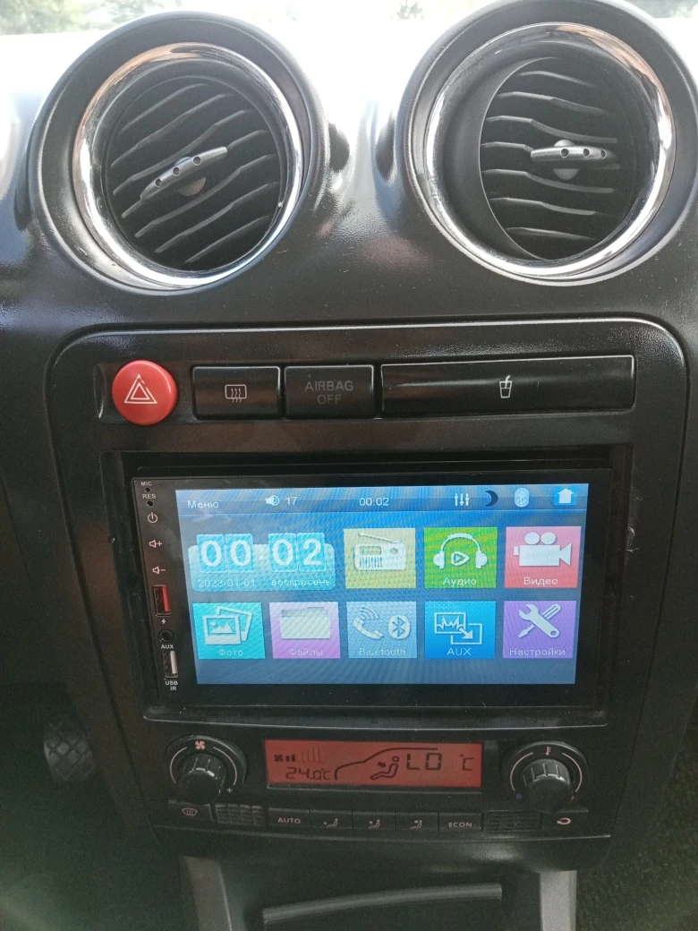 Seat Cordoba 1.6i KLIMA, снимка 14 - Автомобили и джипове - 55577352