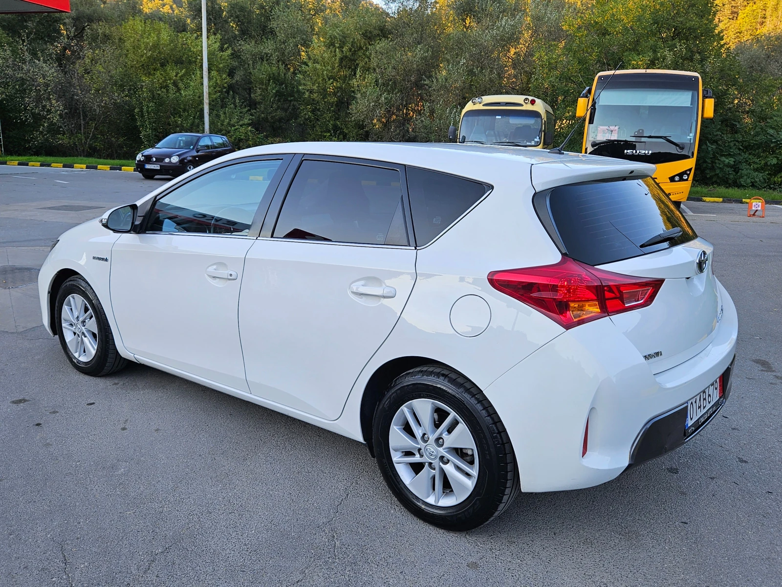 Toyota Auris 1.8 HYBRID/NAVIG/AVTOMAT/TOP SUSTOQNIE - изображение 4