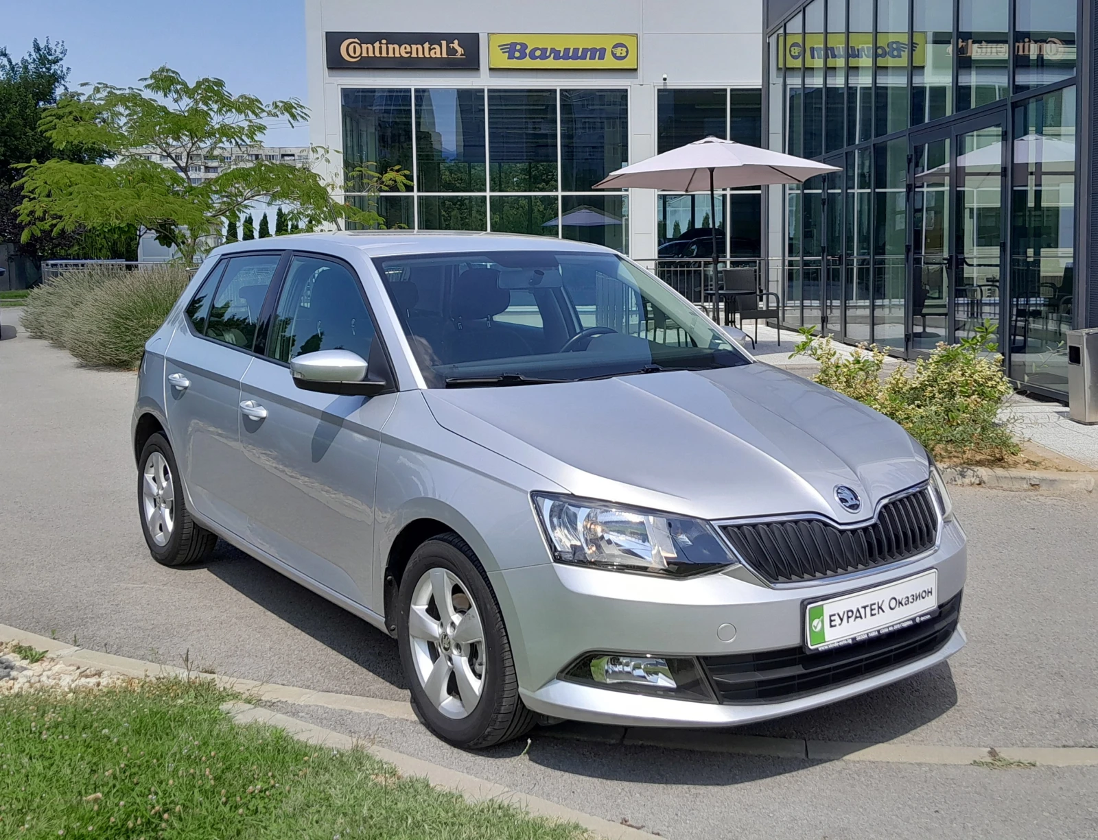 Skoda Fabia 1.0 MPI - изображение 2