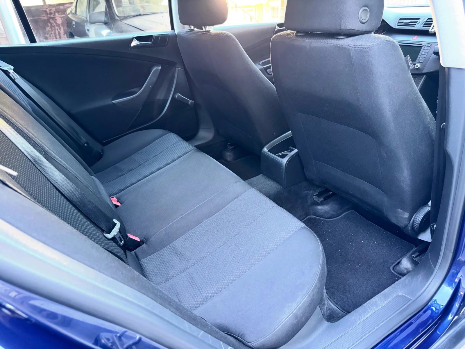 VW Passat Б6 - изображение 9