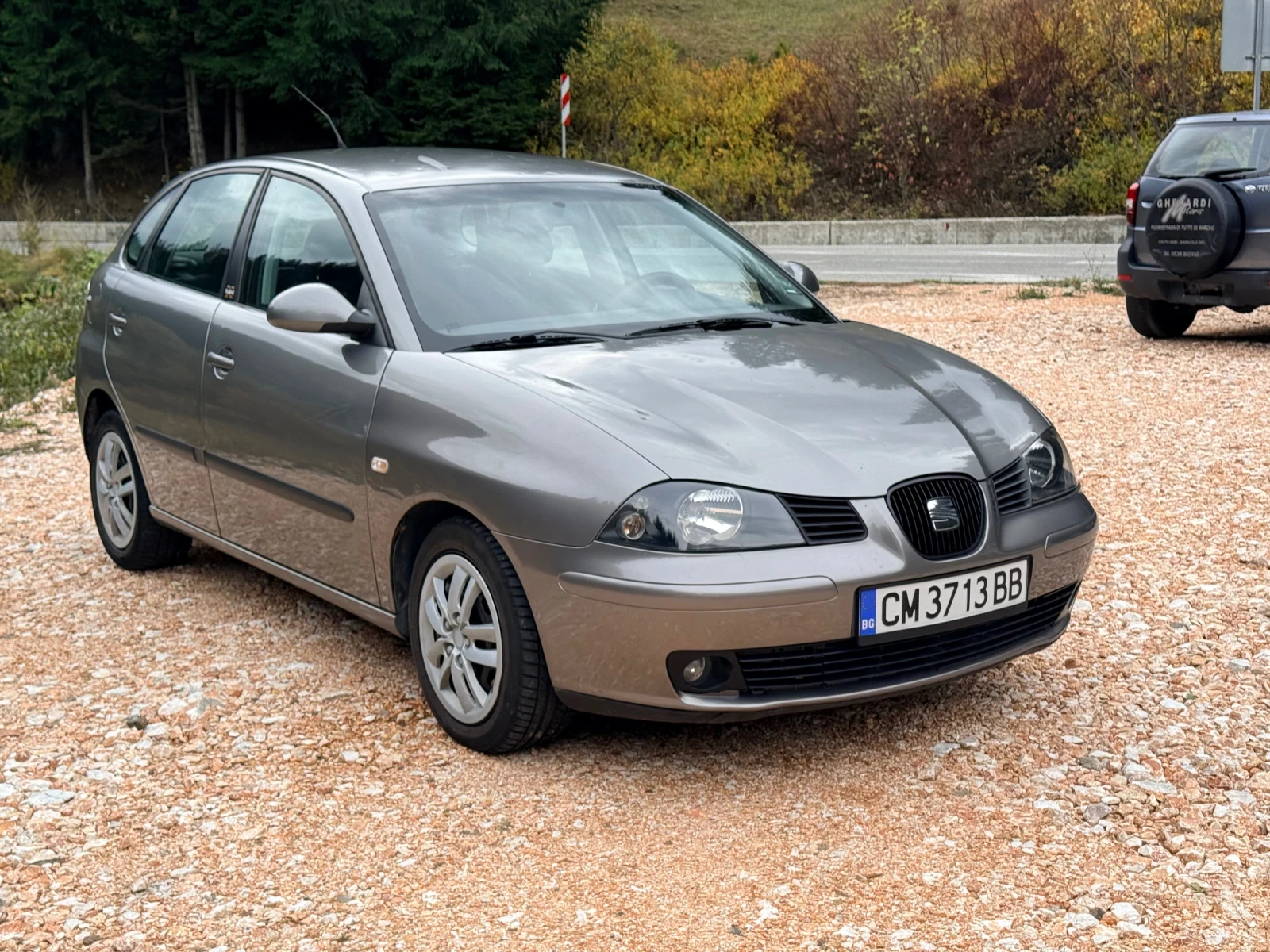 Seat Ibiza ОБСЛУЖЕНА* ВСИЧКО ПЛАТЕНО* 2КЛЮЧА* ДОПЪЛН.ГУМИ*  - изображение 5