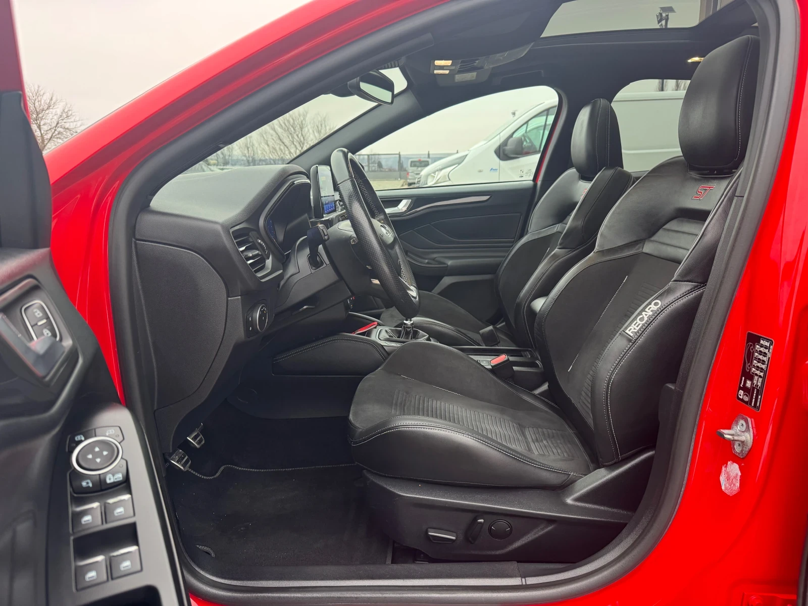 Ford Focus PERFORMANCE RECARO PANORAMA FULL - изображение 10
