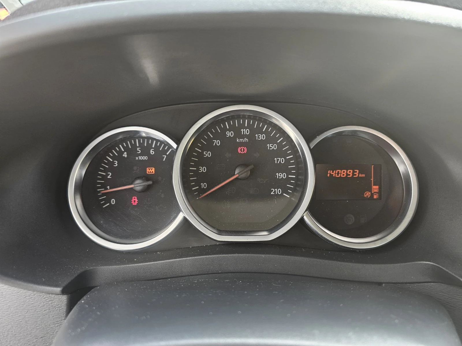 Dacia Dokker dCi 90 к.с. Дизел Stop & Start N1, снимка 8 - Автомобили и джипове - 54123628