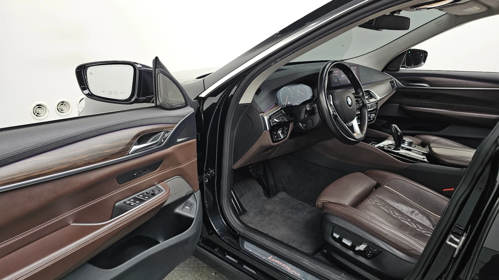 BMW 6 GT 640i xDrive Luxury | HUD | MEMORY | SOFT CLOSE, снимка 12 - Автомобили и джипове - 55430681
