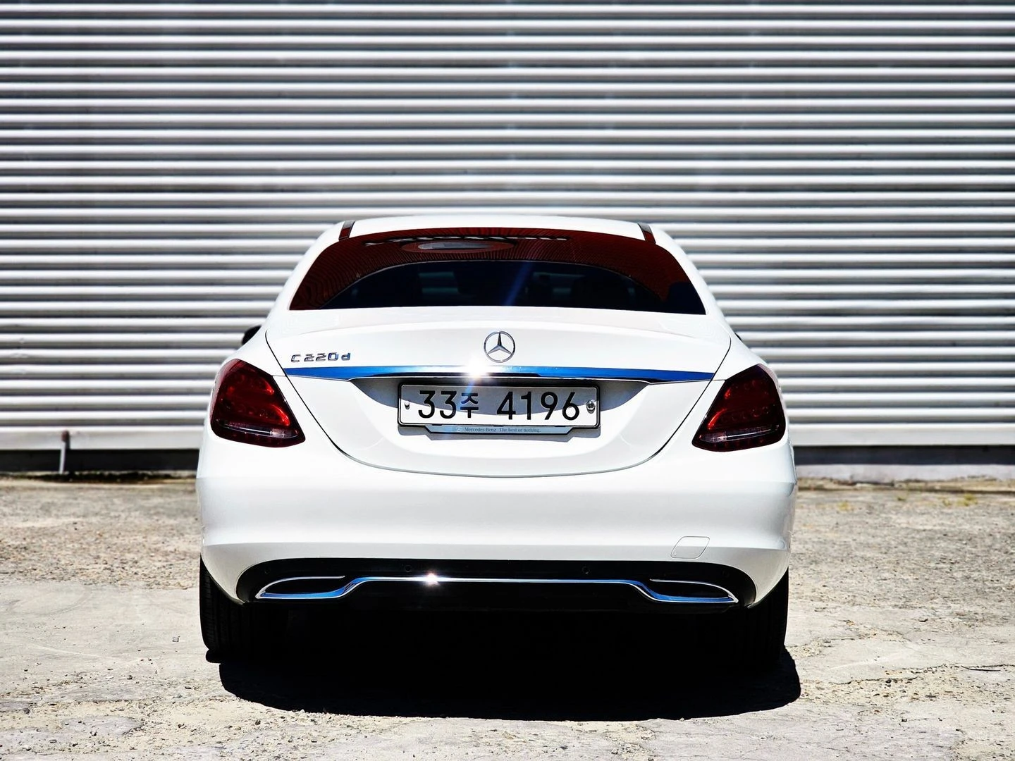 Mercedes-Benz C 220 D* AVANTGARDE* ЧЕРВЕНА КОЖА* ПОДГРЕВ* PANO* АВТОКР, снимка 3 - Автомобили и джипове - 55647424