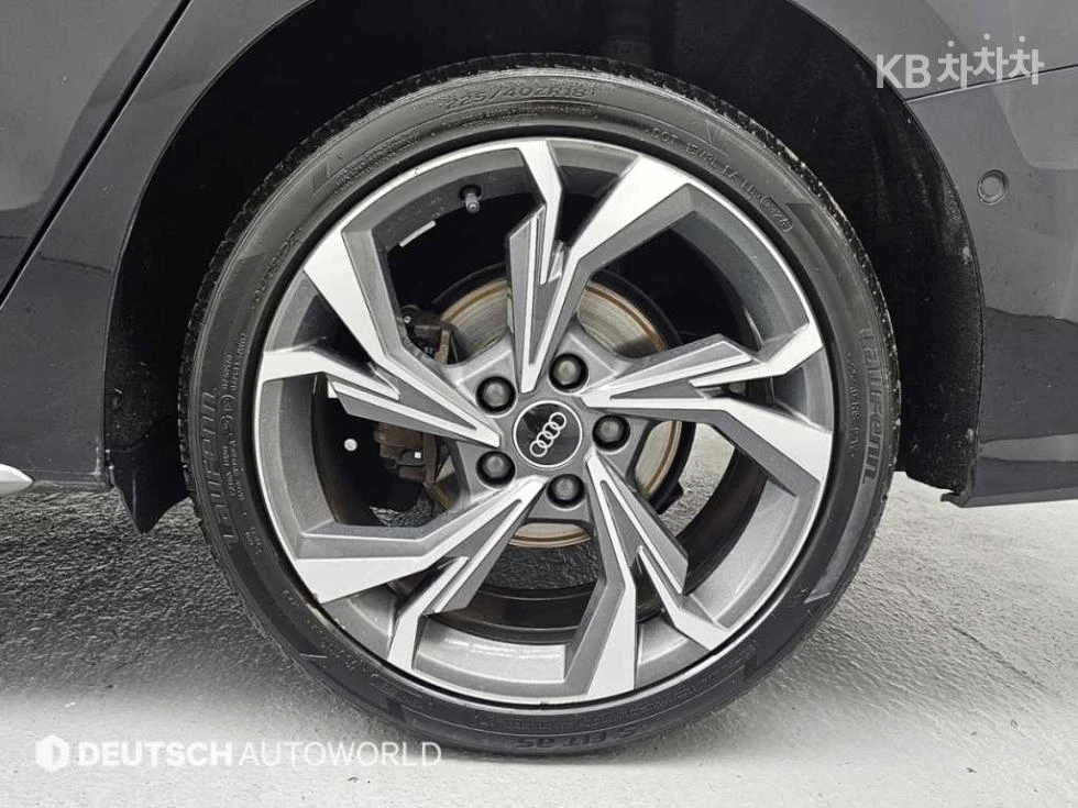 Audi A3 40 TFSI S LINE+ FULL, снимка 5 - Автомобили и джипове - 55777843
