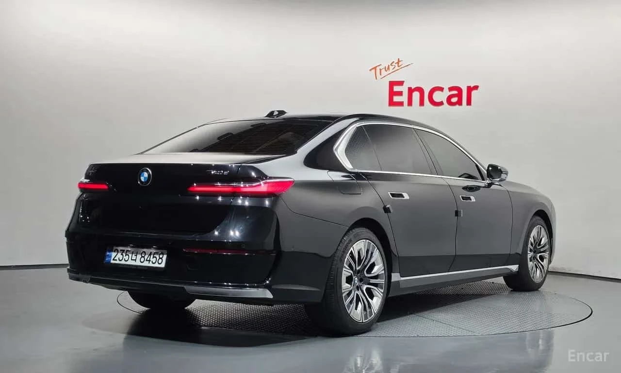 BMW 740 d xDrive Design Pure Excellence , снимка 2 - Автомобили и джипове - 56262375