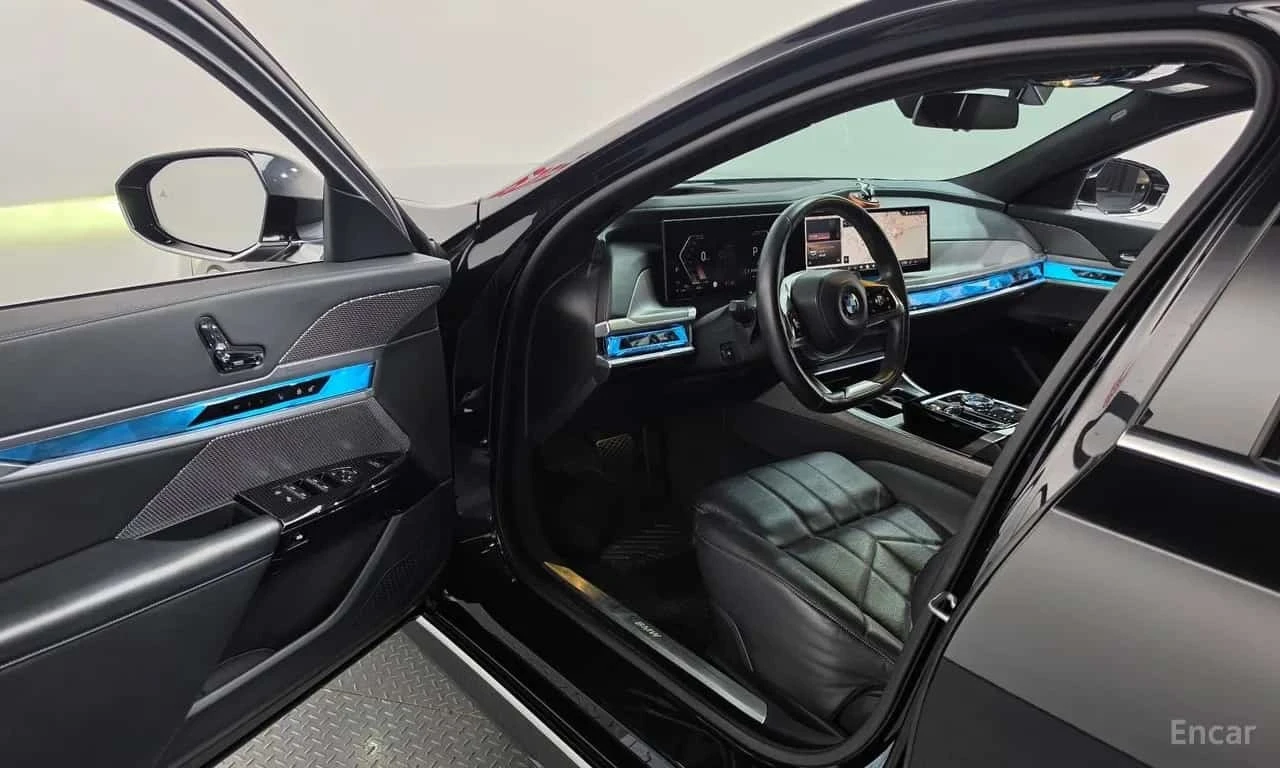 BMW 740 d xDrive Design Pure Excellence , снимка 10 - Автомобили и джипове - 56262375