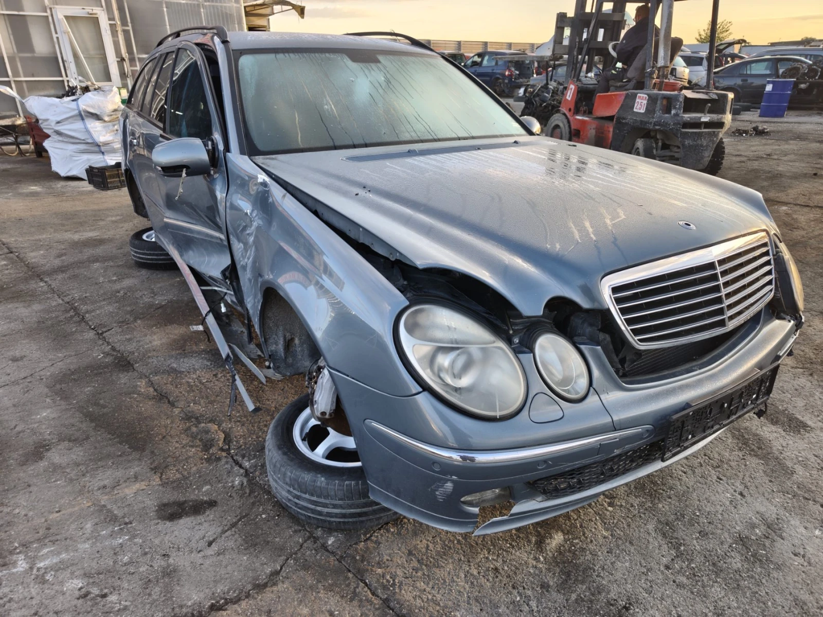 Mercedes-Benz E 280 3.2 ОМ648, снимка 2 - Автомобили и джипове - 56303196