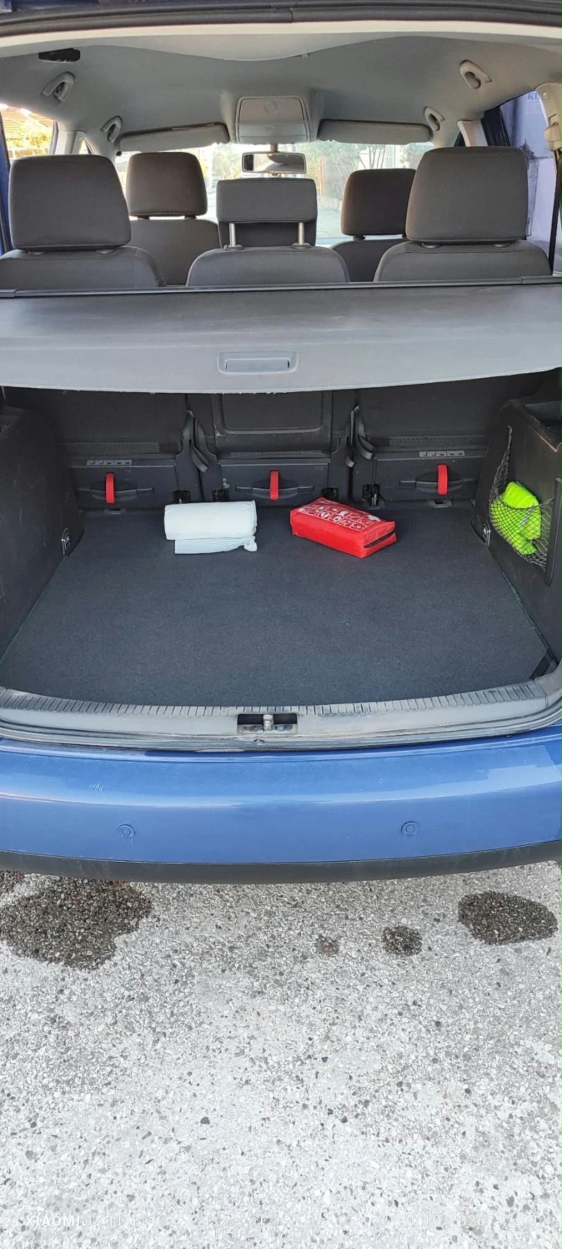 VW Touran 1.9 TDI, снимка 6 - Автомобили и джипове - 56596611