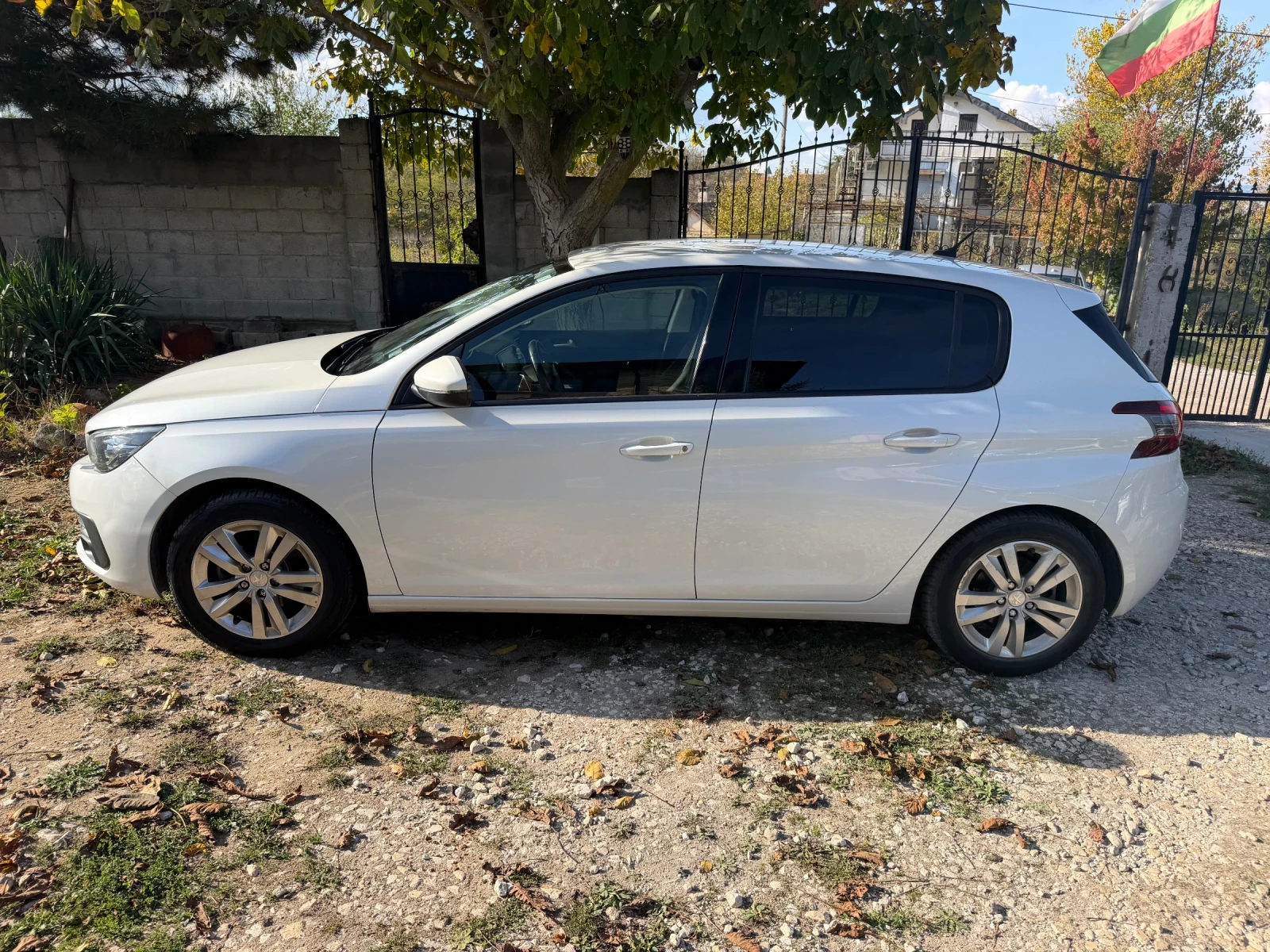 Peugeot 308 1, 5 , снимка 7 - Автомобили и джипове - 56635494