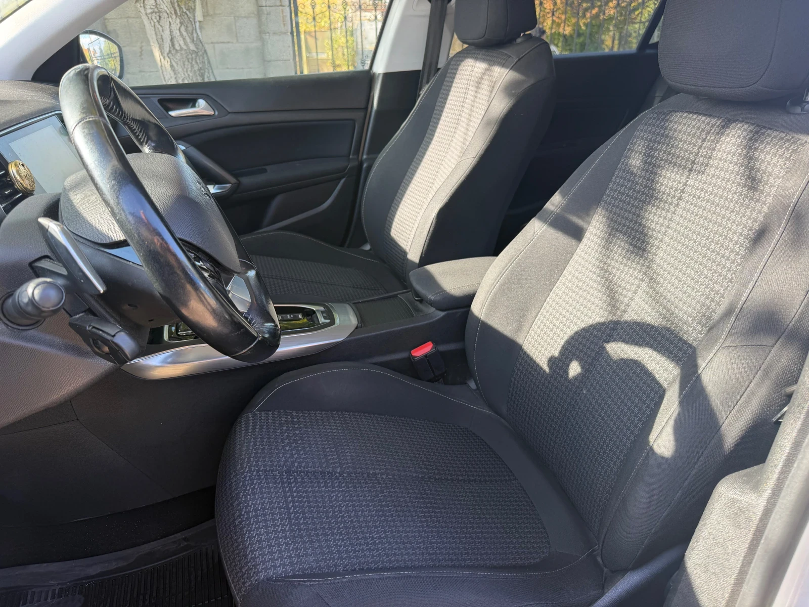 Peugeot 308 1, 5 , снимка 8 - Автомобили и джипове - 56635494