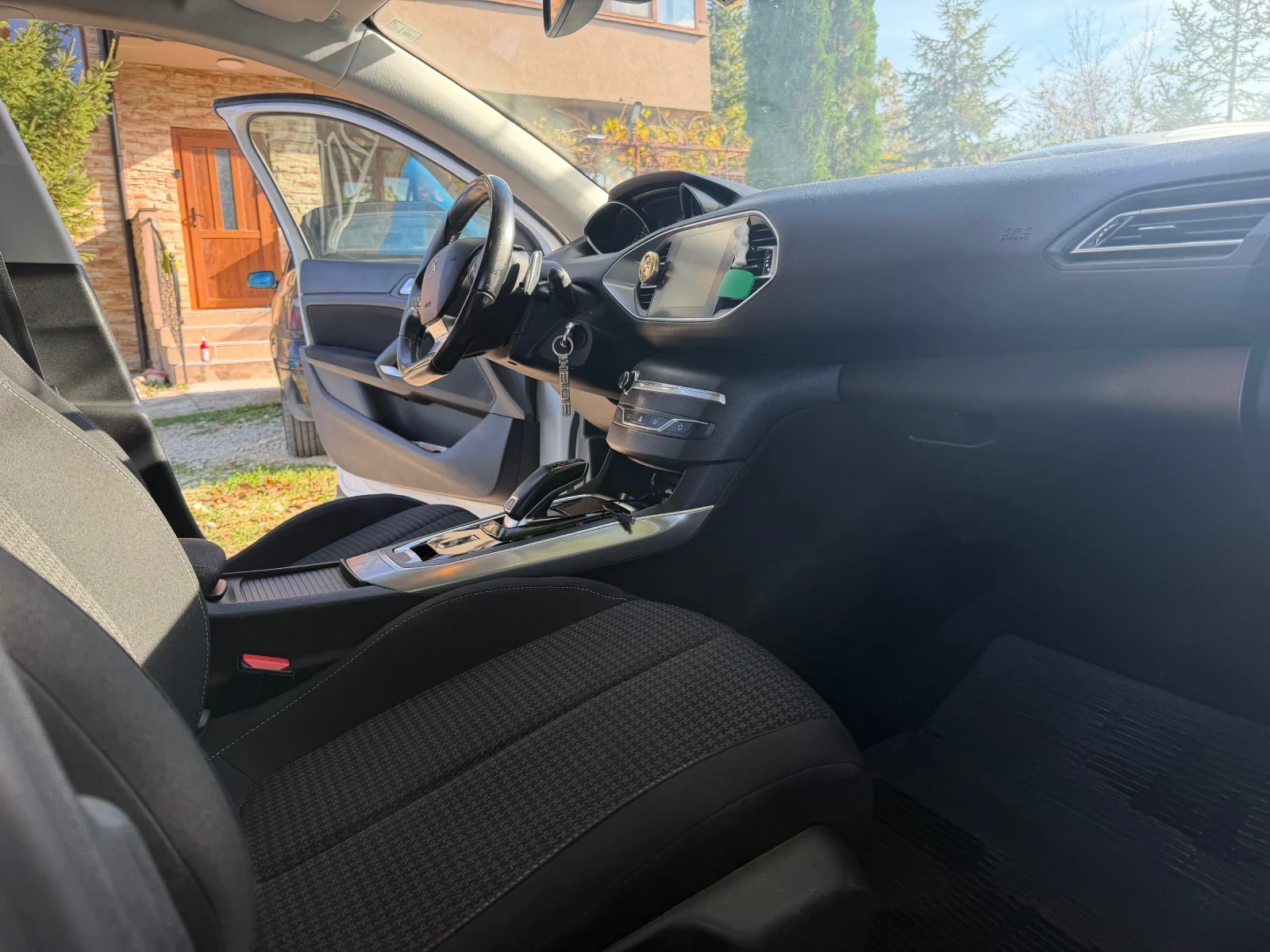 Peugeot 308 1, 5 , снимка 12 - Автомобили и джипове - 56635494
